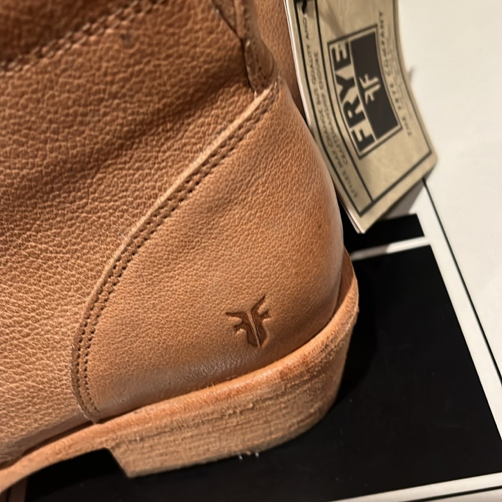 Frye Boots W-s 10 Authentic taupe - Picture 16 of 17